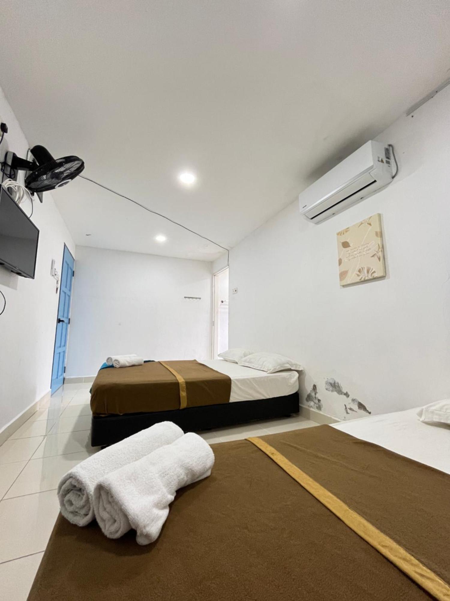 Ibai Beach Guesthouse Kuala Terengganu Exterior photo
