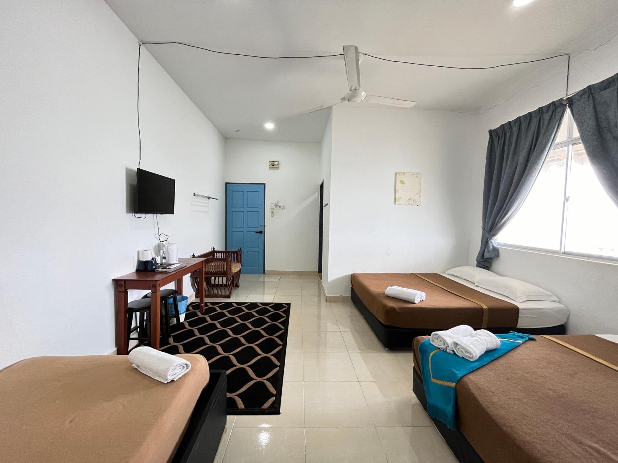 Ibai Beach Guesthouse Kuala Terengganu Exterior photo