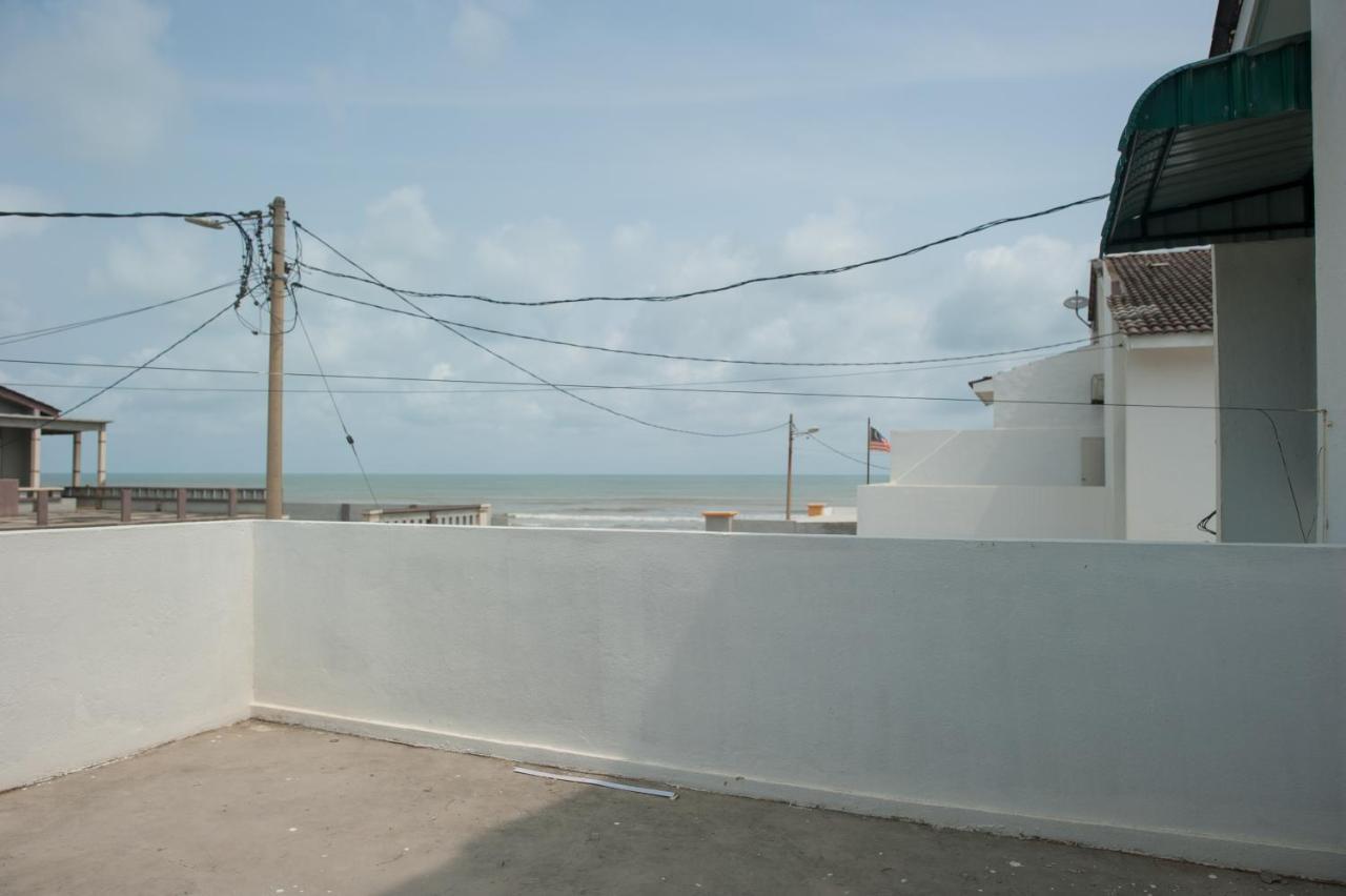 Ibai Beach Guesthouse Kuala Terengganu Exterior photo