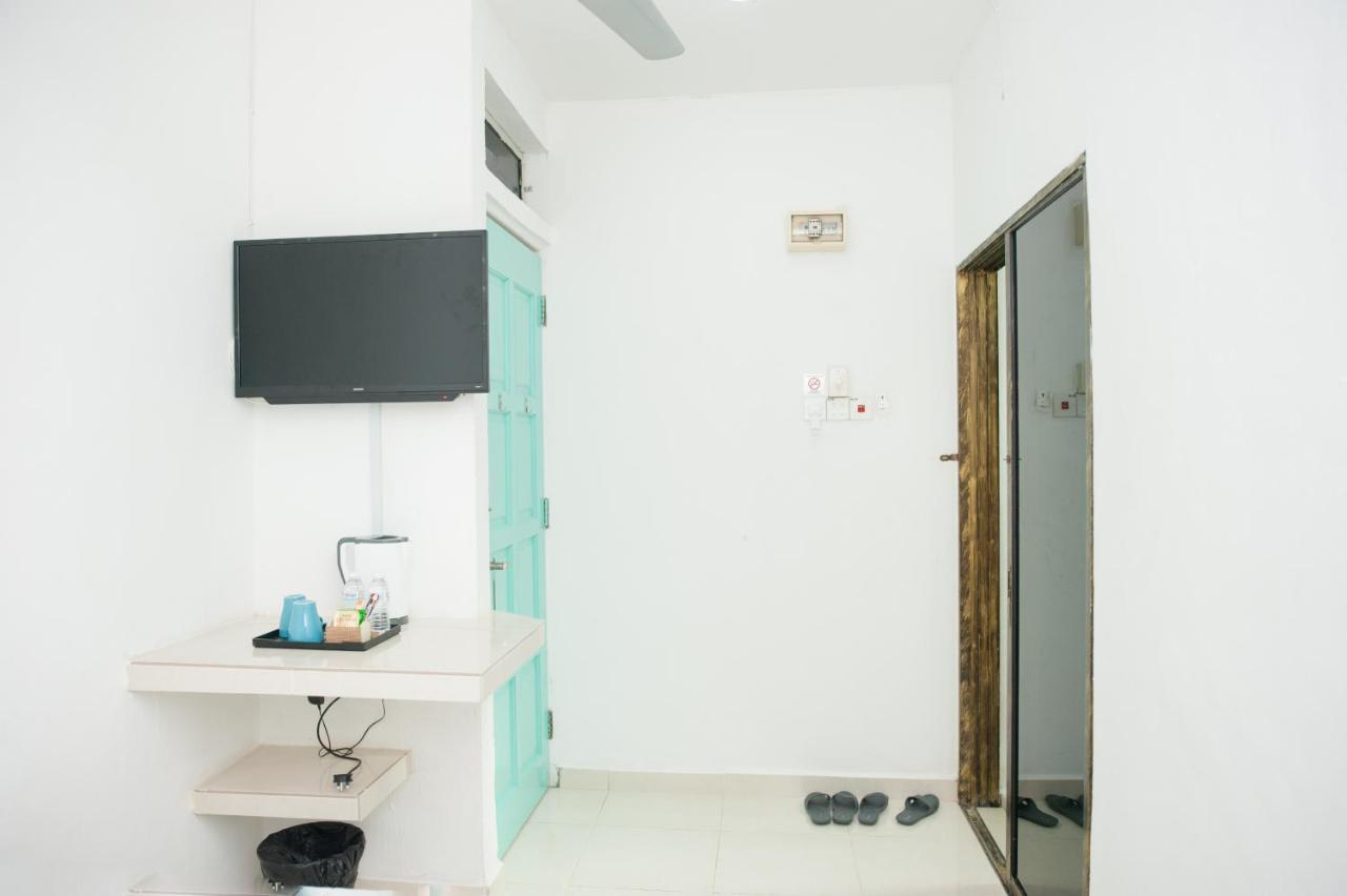 Ibai Beach Guesthouse Kuala Terengganu Exterior photo